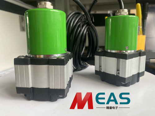 拉线位移传感器的精度要求使得生产过程很严格