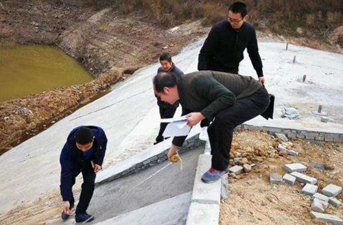 拉绳式位移传感器在水库大坝水平位移与垂直位移的应用