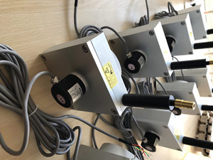 大量程拉绳位移传感器