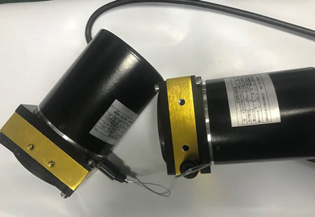 蓝狮在线拉线位移传感器PLC的接线信号有哪些？
