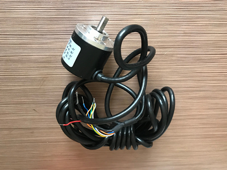 介绍一下脉冲型拉绳编码器的工作原理：