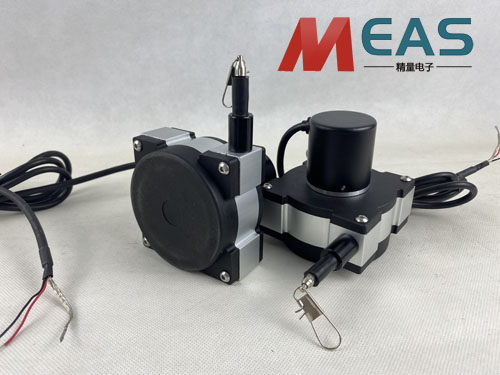 蓝狮在线小编继续分享拉线位移传感器如何来正确操作